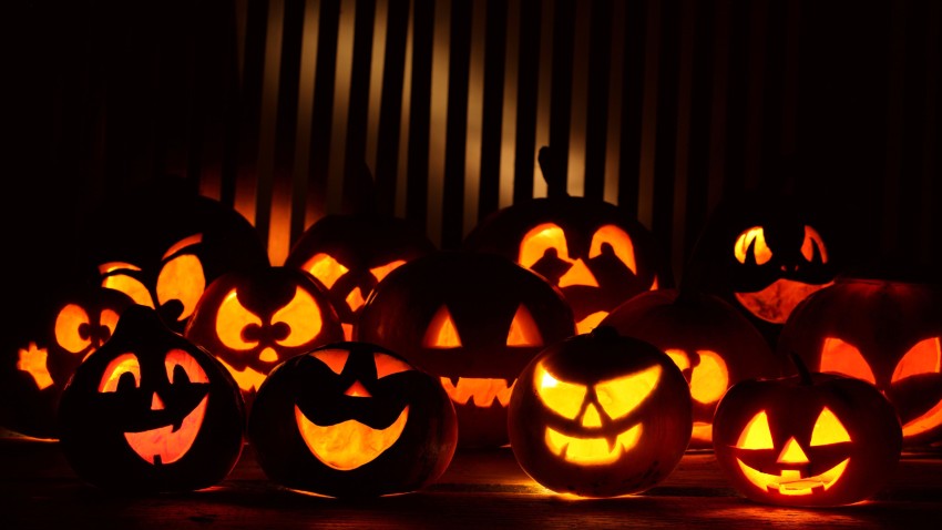 Black Dark Halloween Wallpaper Background