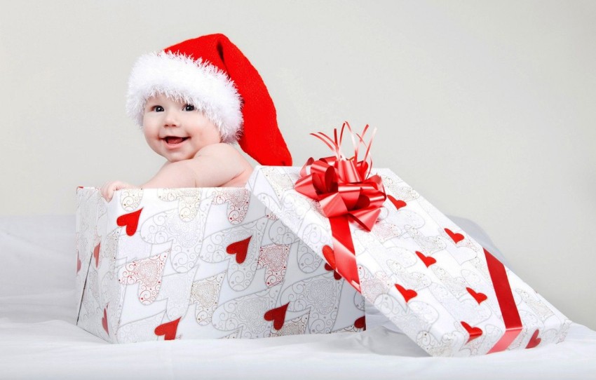 Christmas Baby Wear Cap Background Wallpaper