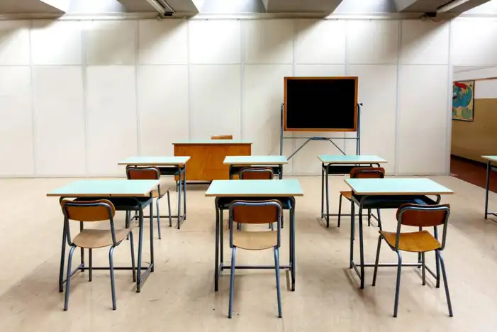 Classroom With Desks And Chairs Chalkboard Background HD Images