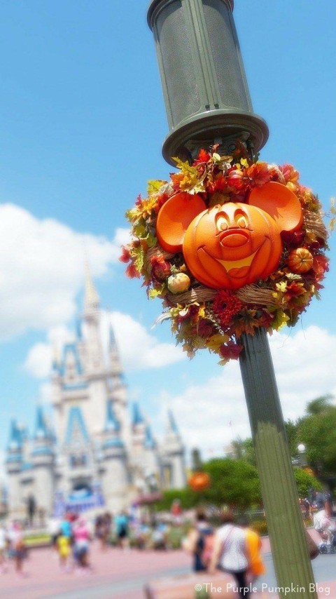 Disney Halloween Phone Mobile Wallpaper HD