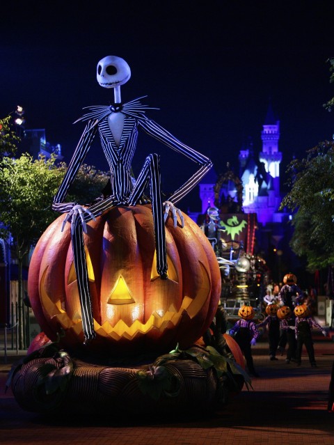 Disney Halloween Phone Mobile Wallpaper HD