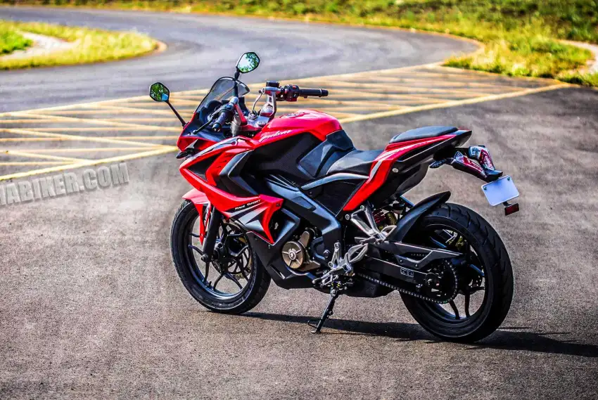 Red Pulsar Bike Editing Background HD Download