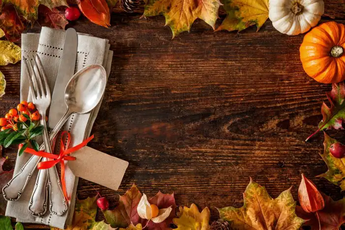 Thanksgiving Pumpkins And Autumn  On A Wood Surface Background HD Images