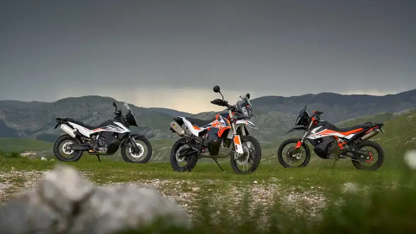 Three KTM Adventure Background HD Download